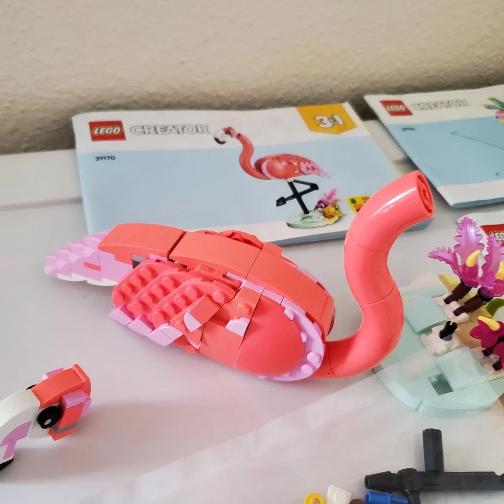 LEGO Creator 3in1 Exotic Pink Flamingo 31170 Parrot Axolotl Set with Manuals Mix